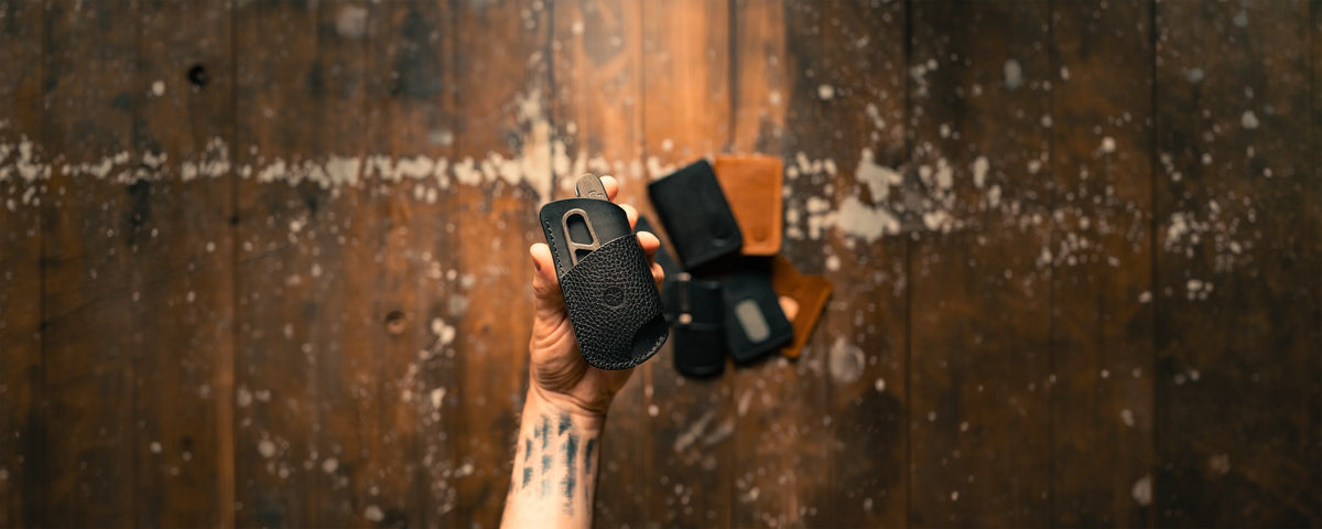 EDC Lederwaren – Wallets, Organizer und Scheiden von Daily Customs