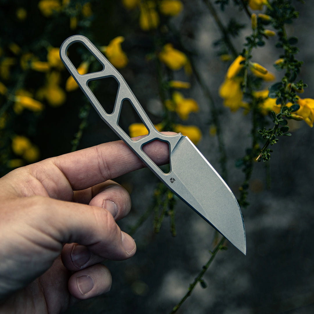 Daily Knives AK2 EDC-Messer – Mood-Motiv