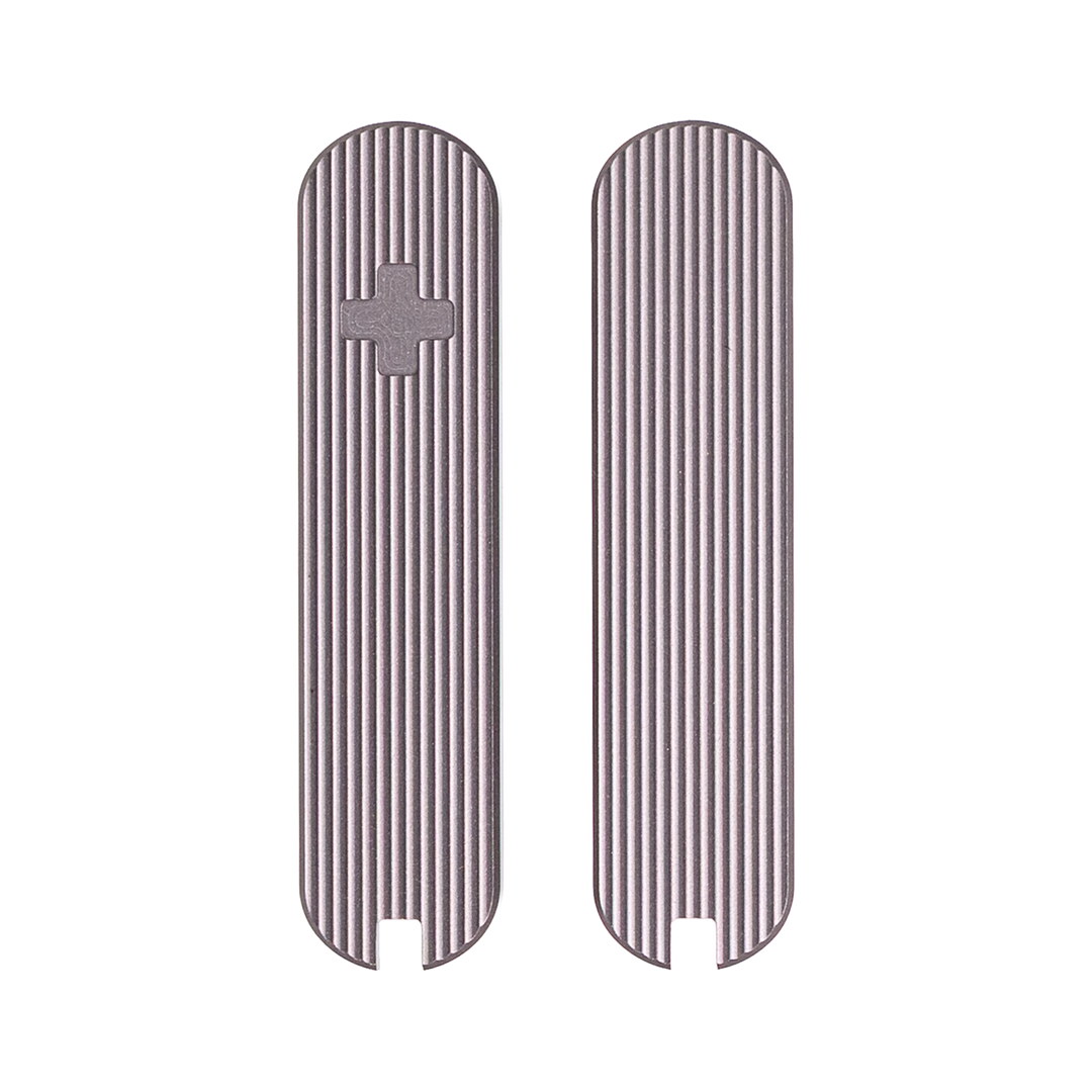 Griffschalen 58 mm Pinstripes aus Titan für Victorinox Taschenmesser – Daily Customs